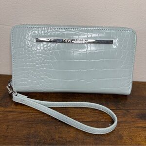 Steve Madden Baby Blue Faux Leather Crocodile Textured Wristlet Clutch